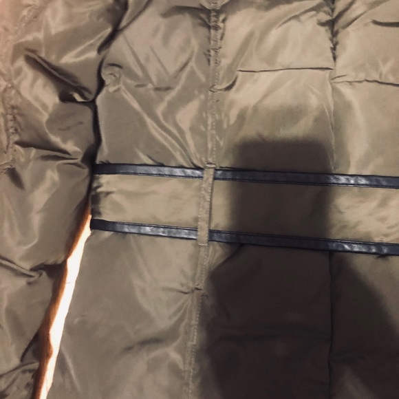 Winter coat - Picture 3 of 9